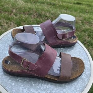 Merrell "Select Grip" Genuine Leather Sandals in Two Tones (11)
